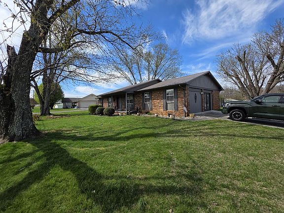 2nd image of 1755 Jaybird Rd