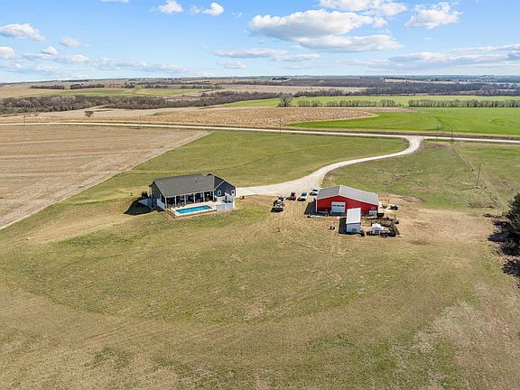 3rd image of 2671 Fair Rd