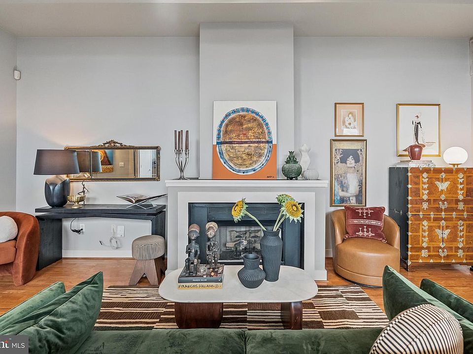 1st image of 2380 Champlain St NW APT 202