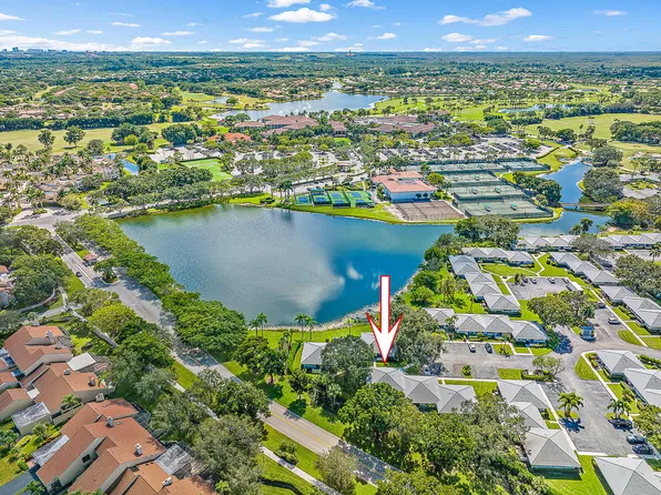 114 Club Drive, Palm Beach Gardens, FL 33418