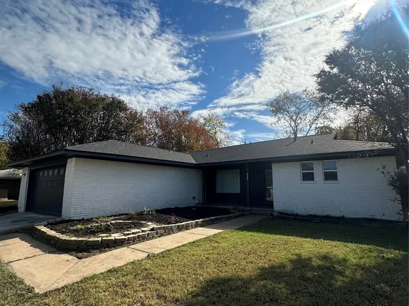 905 McKinney Ave, Princeton, TX 75407