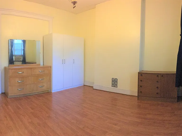 10 West St #1 — Photo 4