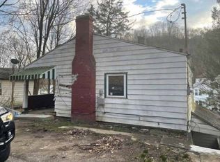 313 Run St, Carnegie, PA