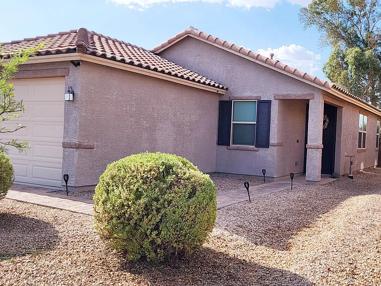 2122 W Ephesus Ct — Photo 2