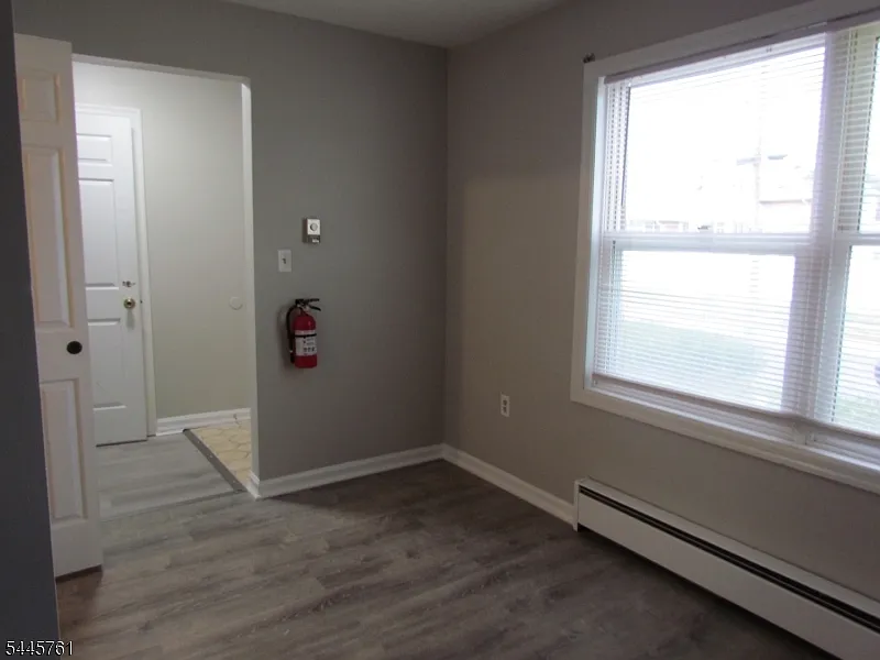 2 bed, 2.5 bath, $2,500 — Photo 4