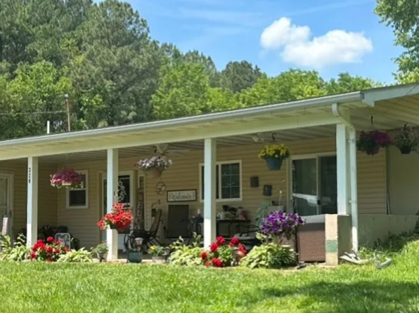 320 Caraway Ln, Goreville, IL 62939