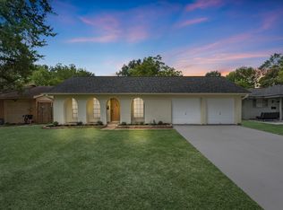 2012 Isla Dr, Pearland, TX 77581