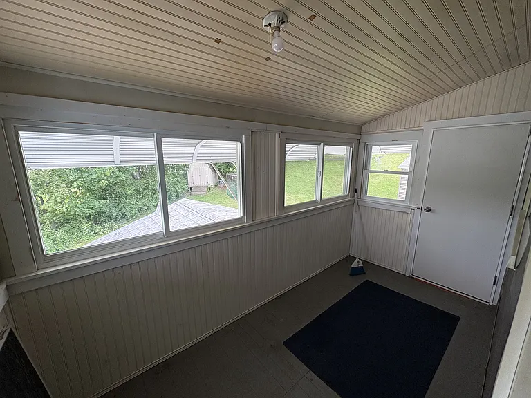 18 Evelyn Rd #2 — Photo 9