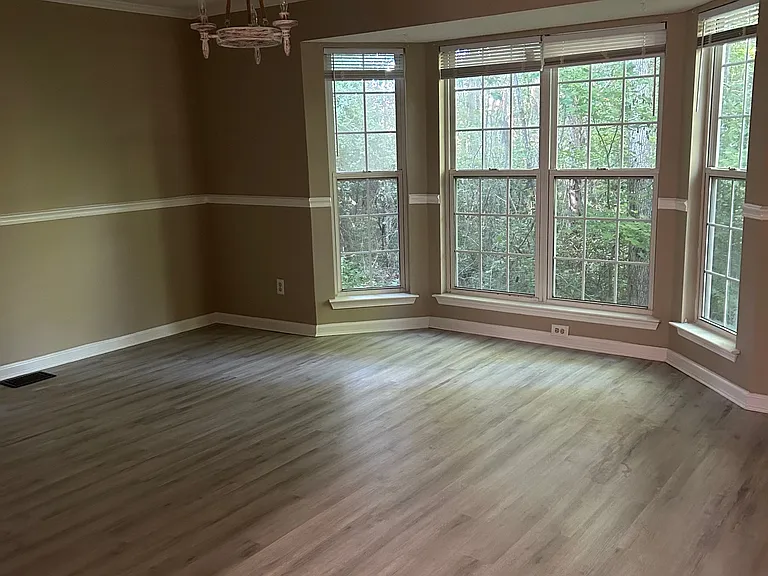 401 Habersham Rd — Photo 3