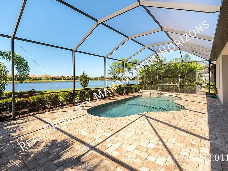 7036 Highgate Ln — Photo 2