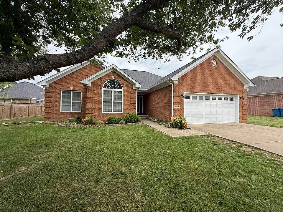 1st image of 1025 Trillium Ln