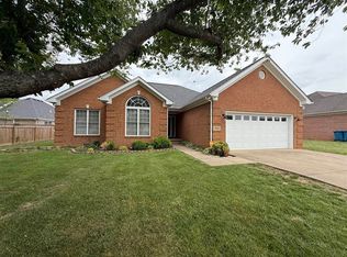 1025 Trillium Ln, Bowling Green, KY 42104