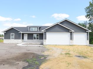 11999 Lilac St, Demotte, IN 46310