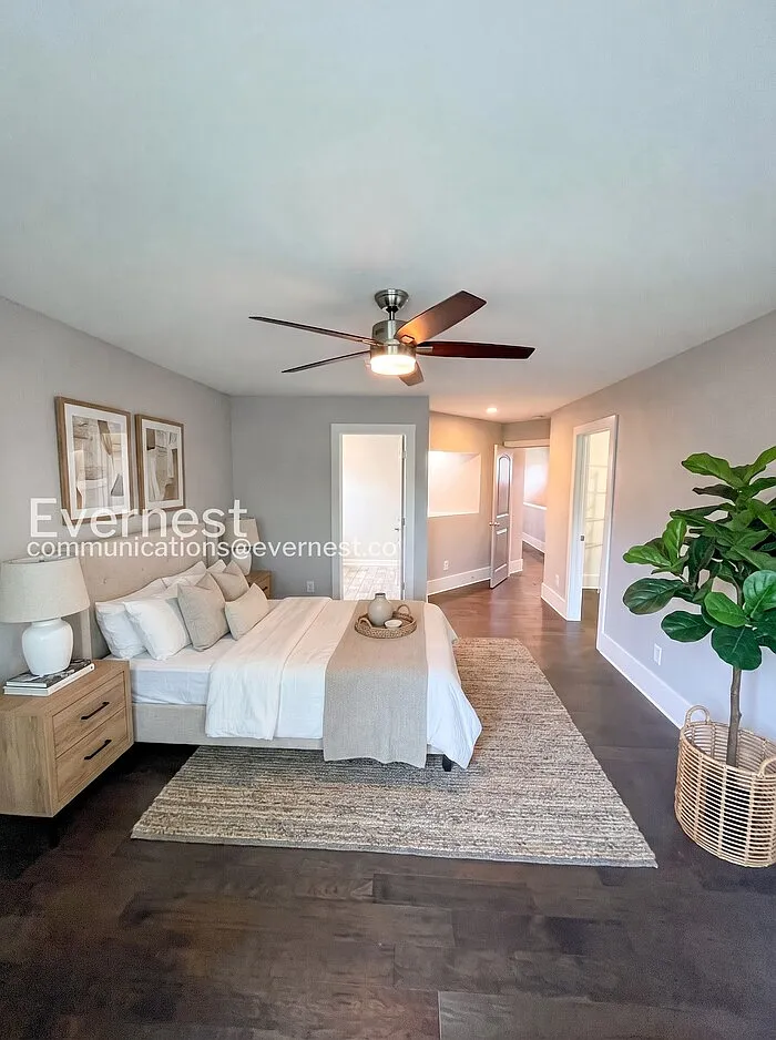 3 bed, 2.5 bath, 1671 sqft, $2,945 — Photo 3