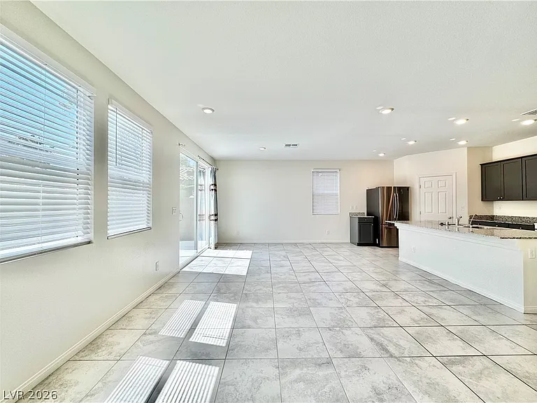 4258 Tarim St — Photo 26