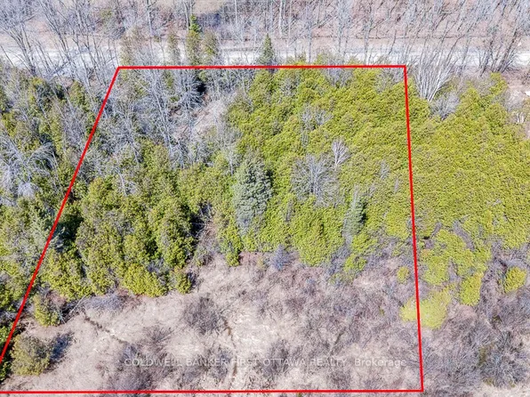 279 Brown Rd, Montague, ON K7A 0G4
