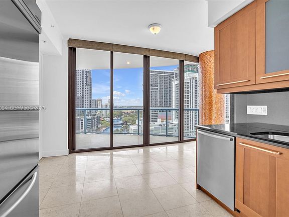 5th image of 333 Las Olas Way APT 1602