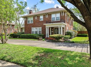 304 E 9th St, Bonham, TX 75418