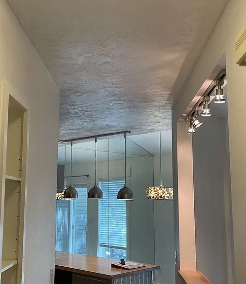1725 W Koch St #10 — Photo 6