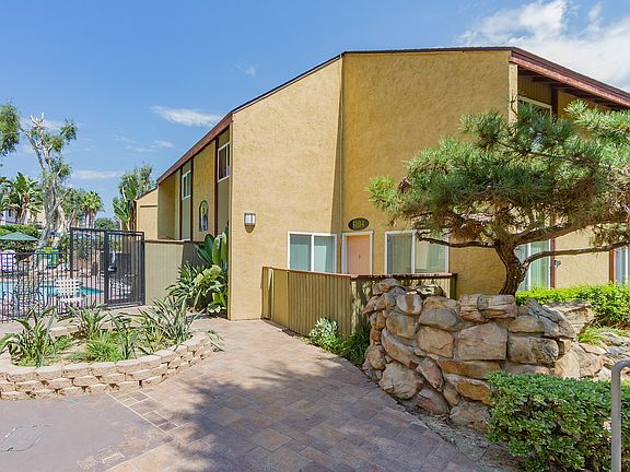 3rd image of 6333 College Grove Way Unit 5105