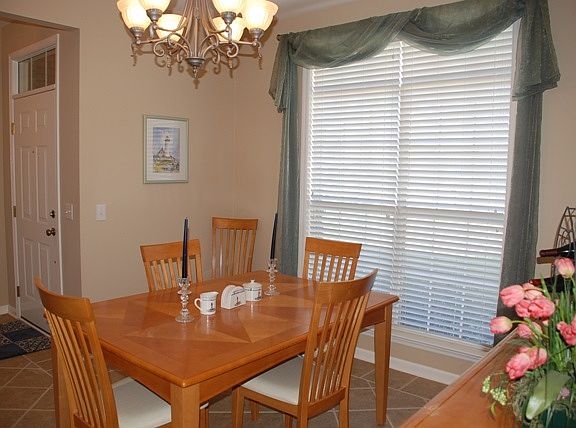 2nd image of 109 Fountain Crest Dr