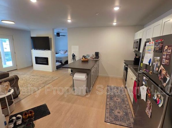 1221 Commonwealth Ave #105