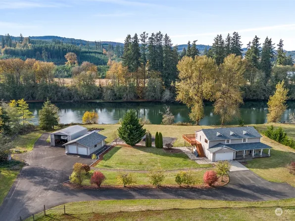 231 Anchor Road, Castle Rock, WA 98611