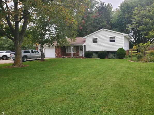 10430 Foley Rd, Avoca, MI 48006
