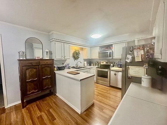 5th image of 4 Baker St