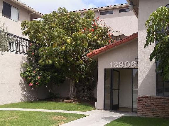 2nd image of 13806 Lemoli Ave APT 28