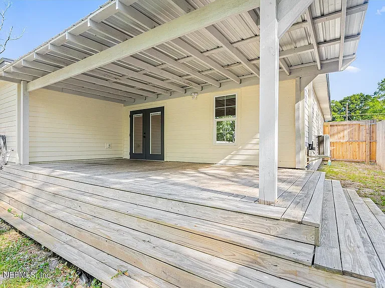 406 E Cochran Ave — Photo 9