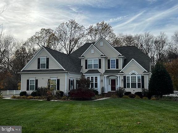 2nd image of 112 Patriot Way