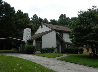 911 Plumstead Rd, Charlotte, NC 28216