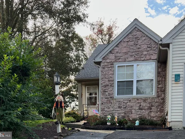 84 Hawk Valley Ln, Denver, PA 17517