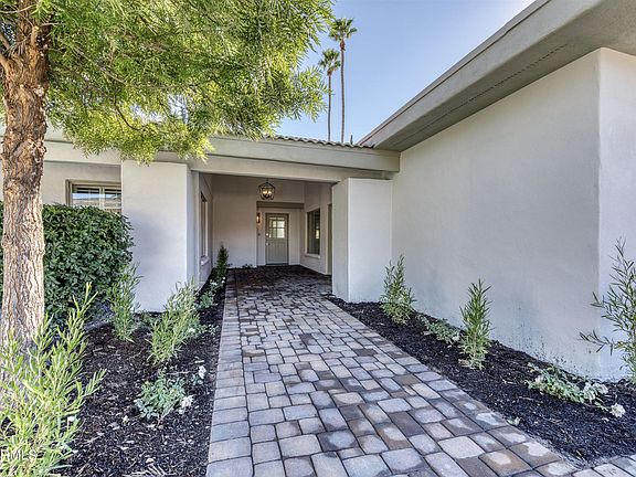 3rd image of 8541 N Farview Dr