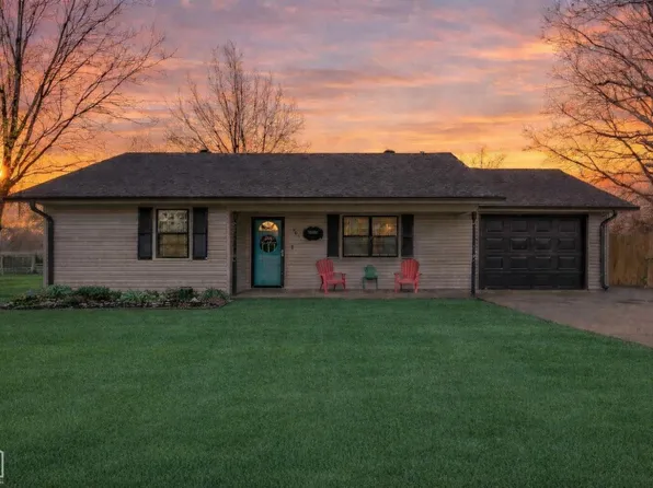 305 W School St, Brookland, AR 72417