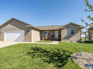 8908 W Nikita Dr, Sioux Falls, SD 57106