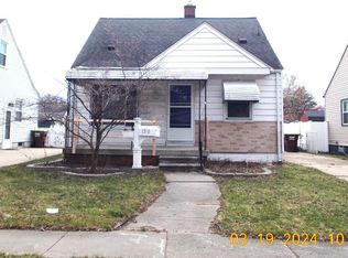 1330 Arbor Ave, Monroe, MI 48162