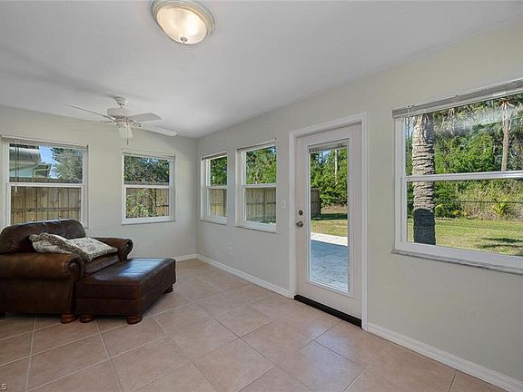 5th image of 10114 Tropical DR