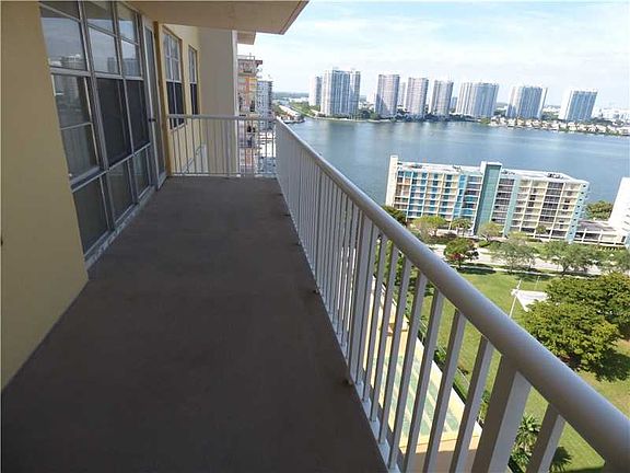 5th image of 231 174th St APT 2102