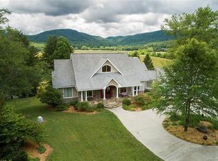 82 New Castle Rd, Brevard, NC 28712