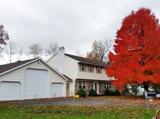 2512 Rhonda Dr, Vestal, NY 13850
