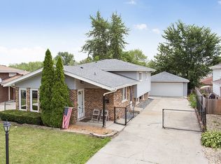 16429 George Dr, Oak Forest, IL
