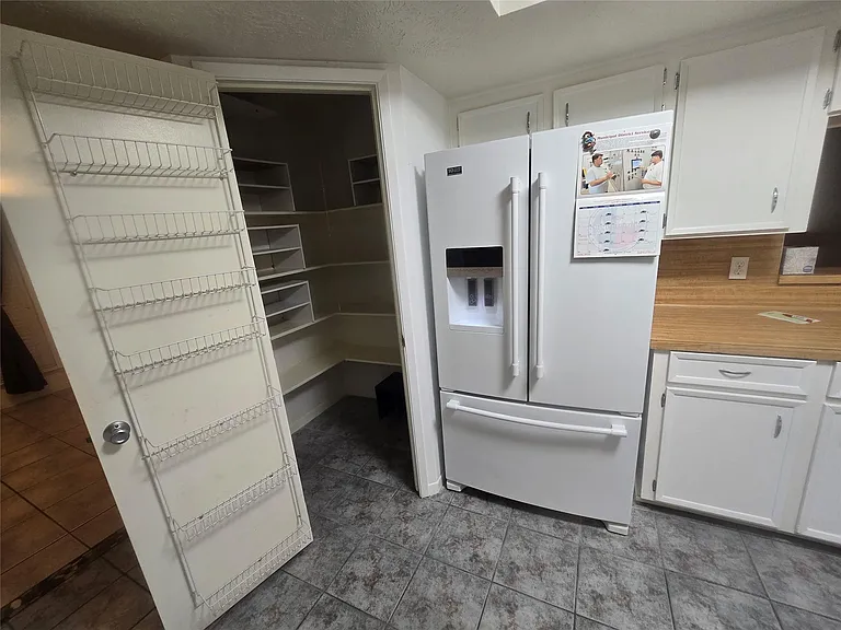 9802 Sagepike Dr — Photo 16