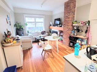 1035 Granville St #204, Vancouver, BC