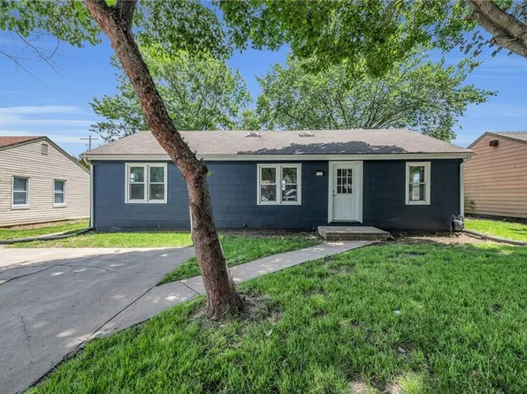 114 N Emma St, Olathe, KS 66061