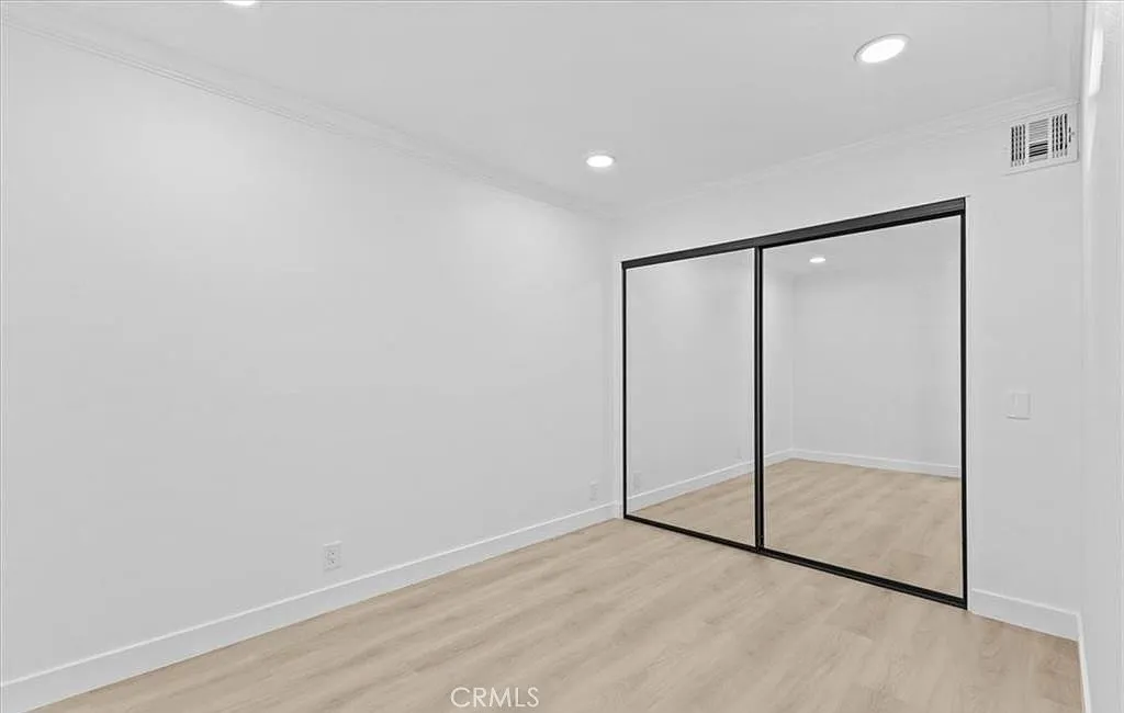 3 bed, 1447 sqft, $5,200 — Photo 3