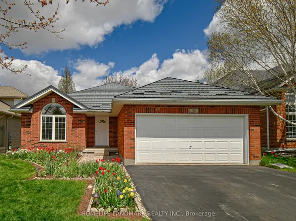 45 Pheasant Run Dr, Guelph, ON N1C 1E7