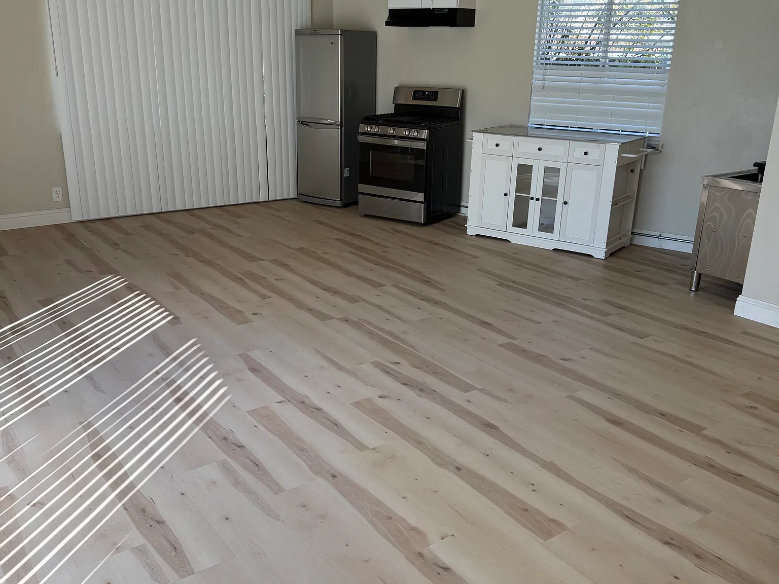 Studio, $2,450 — Photo 2