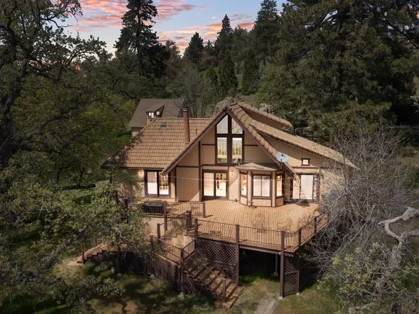 25481 Deertrail Dr, Tehachapi, CA 93561